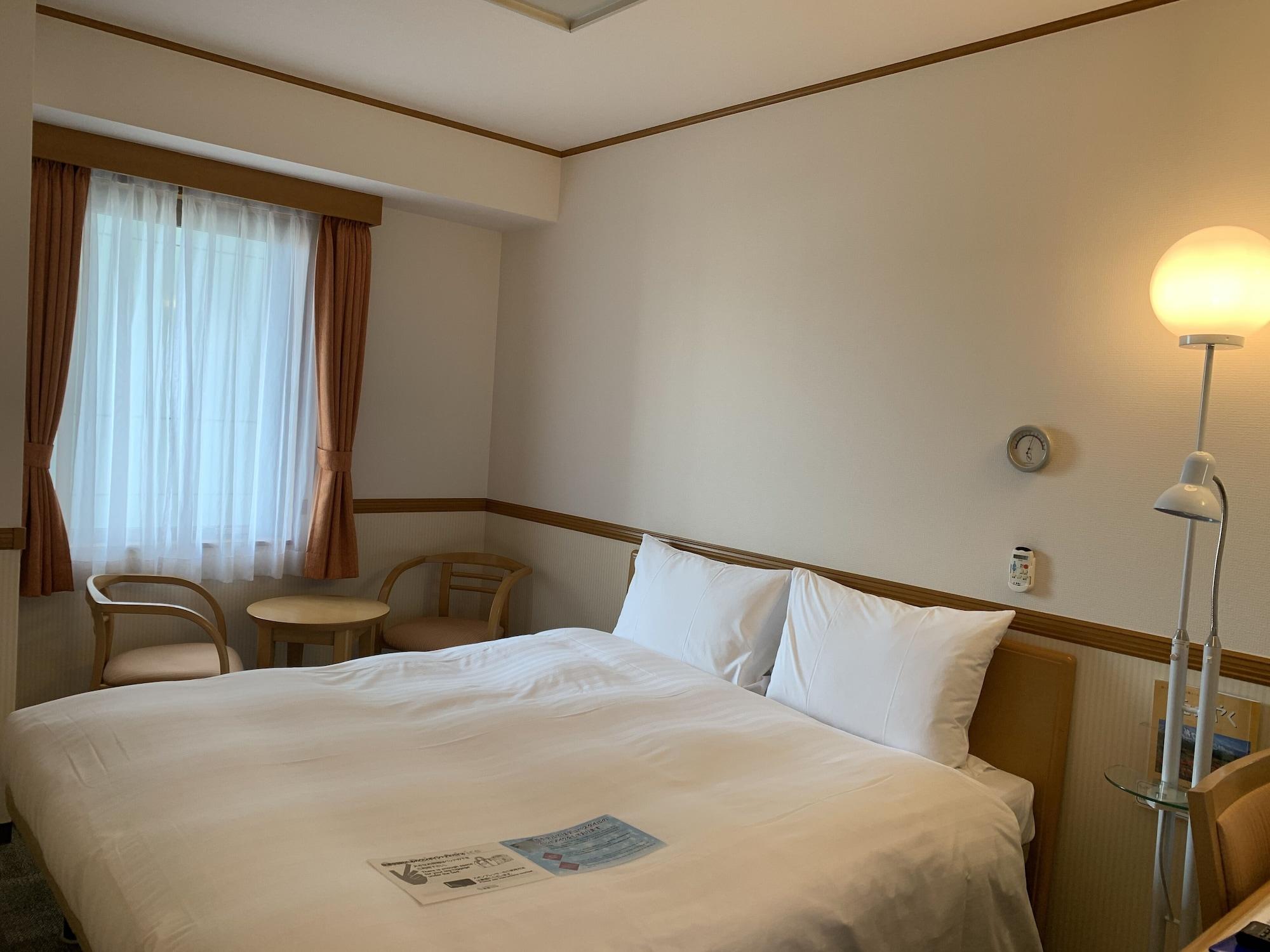 Toyoko Inn Shin-Yokohama Ekimae Shinkan Kültér fotó