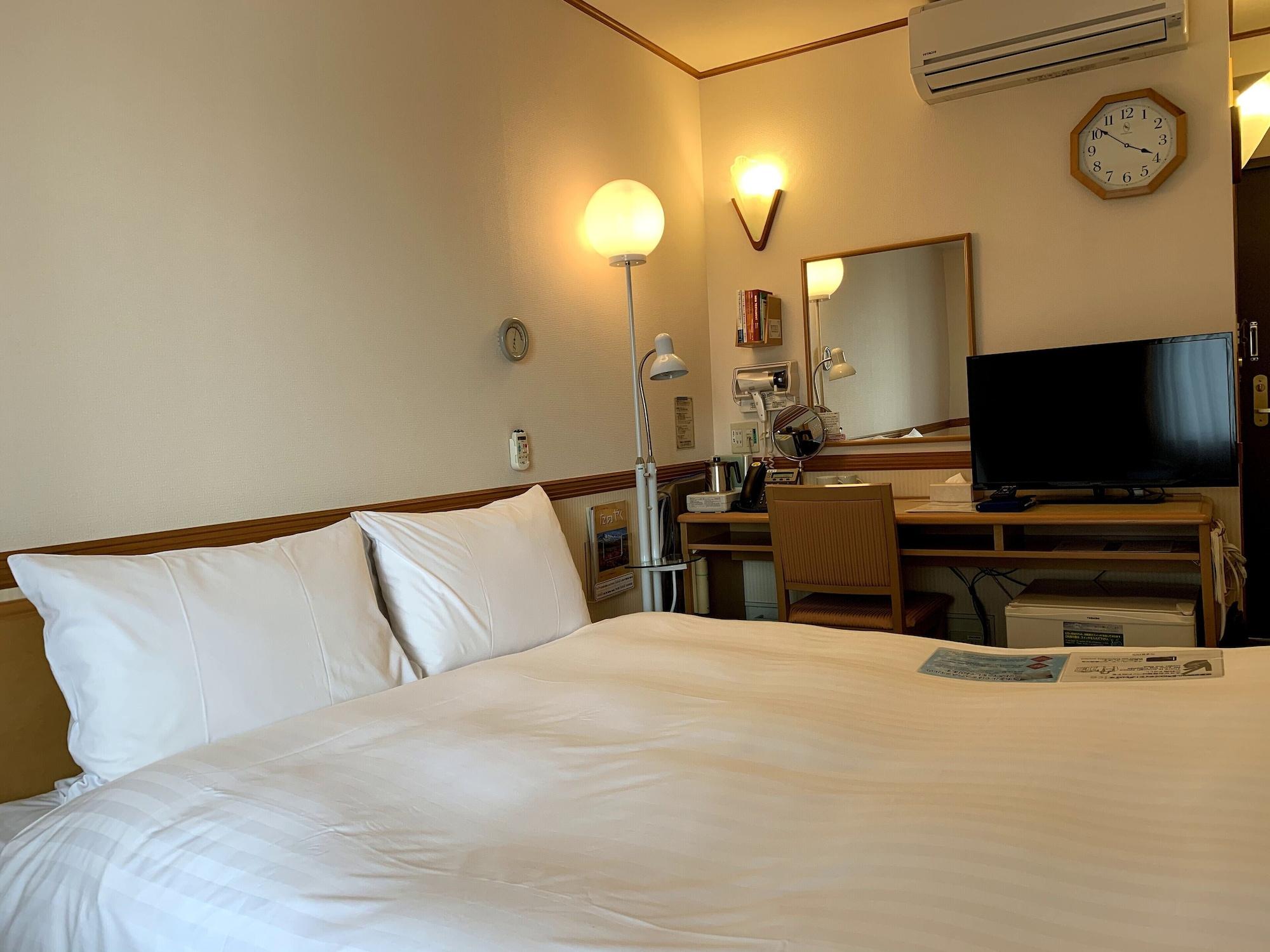 Toyoko Inn Shin-Yokohama Ekimae Shinkan Kültér fotó
