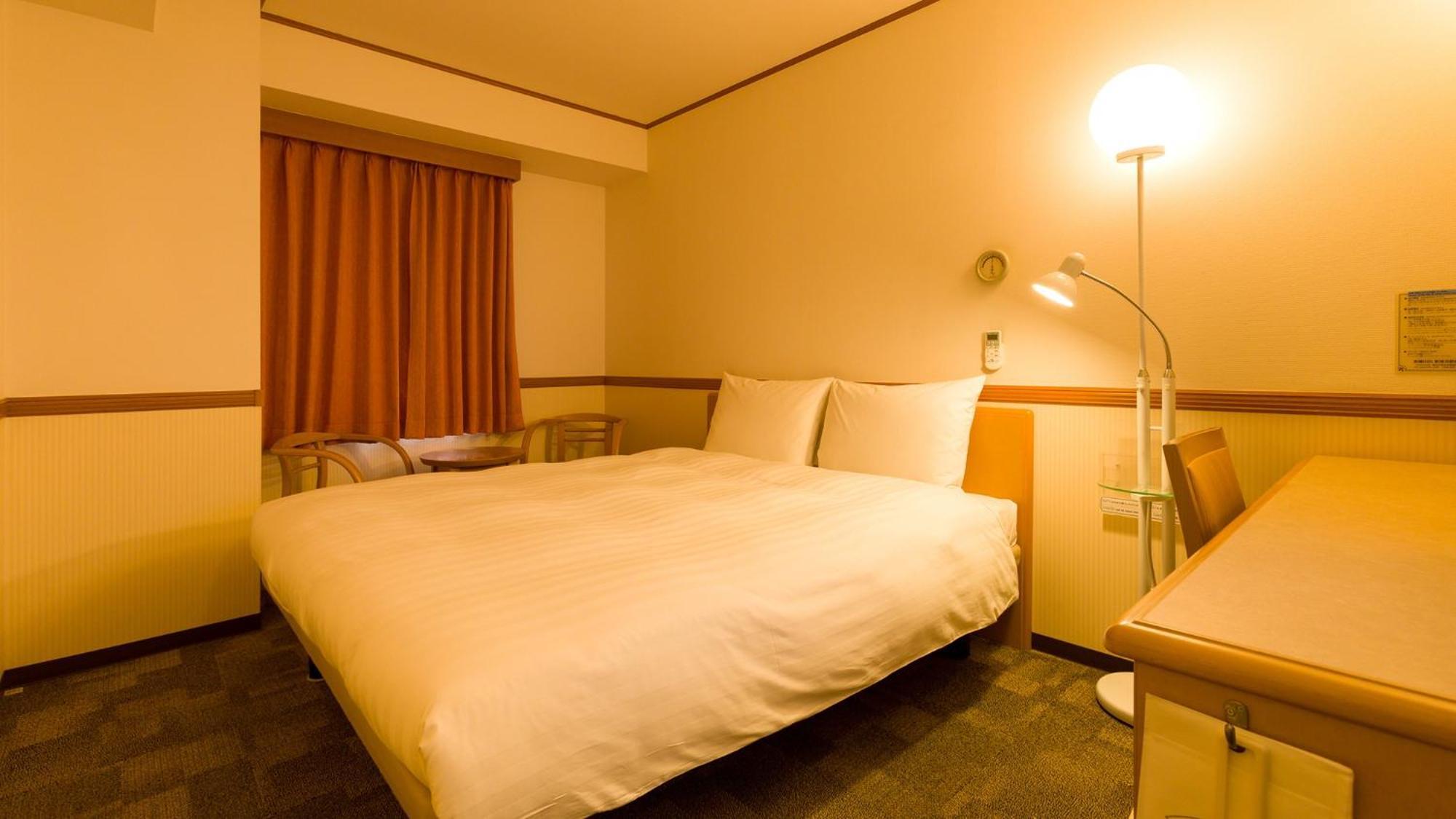 Toyoko Inn Shin-Yokohama Ekimae Shinkan Szoba fotó