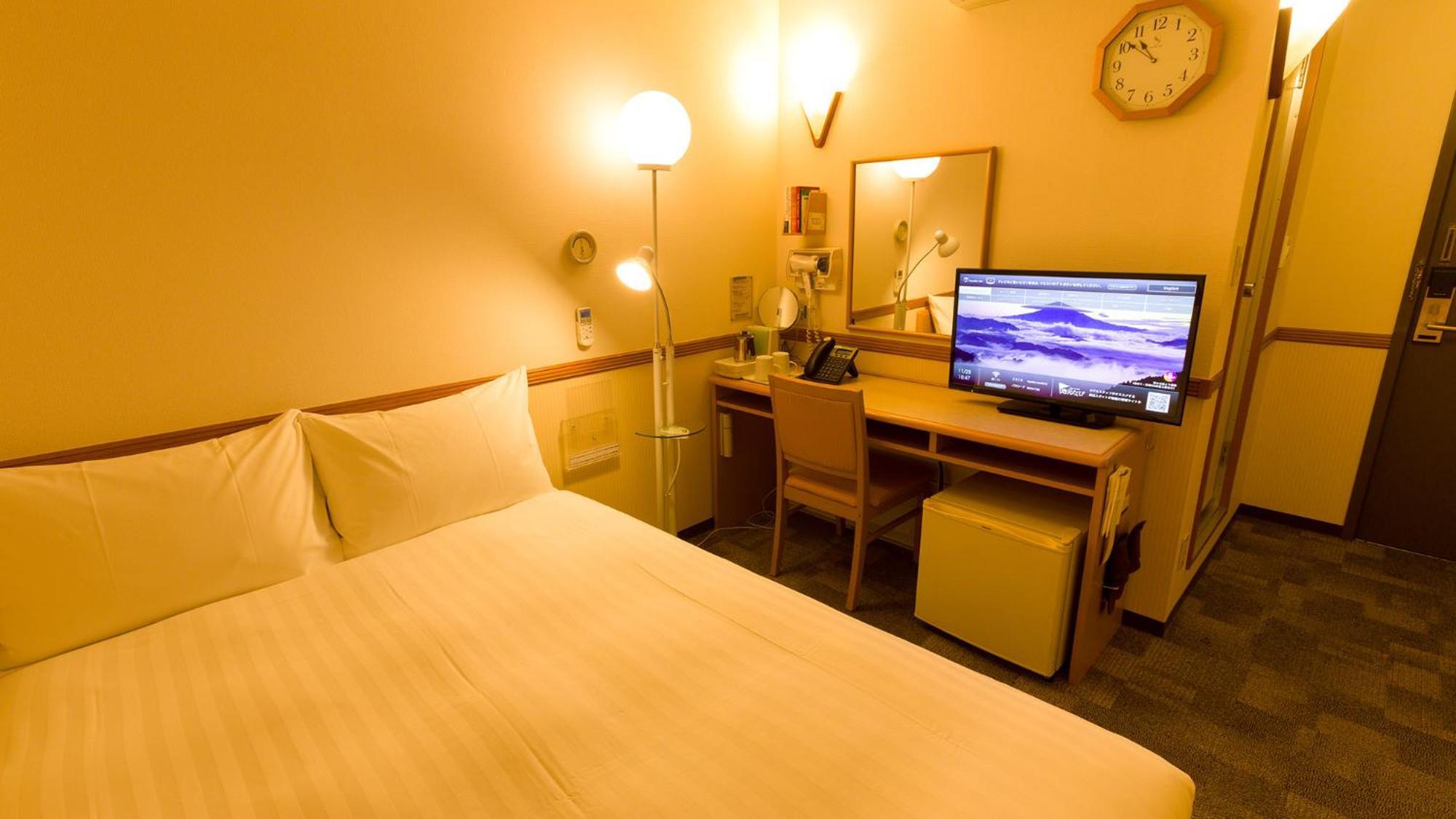 Toyoko Inn Shin-Yokohama Ekimae Shinkan Szoba fotó