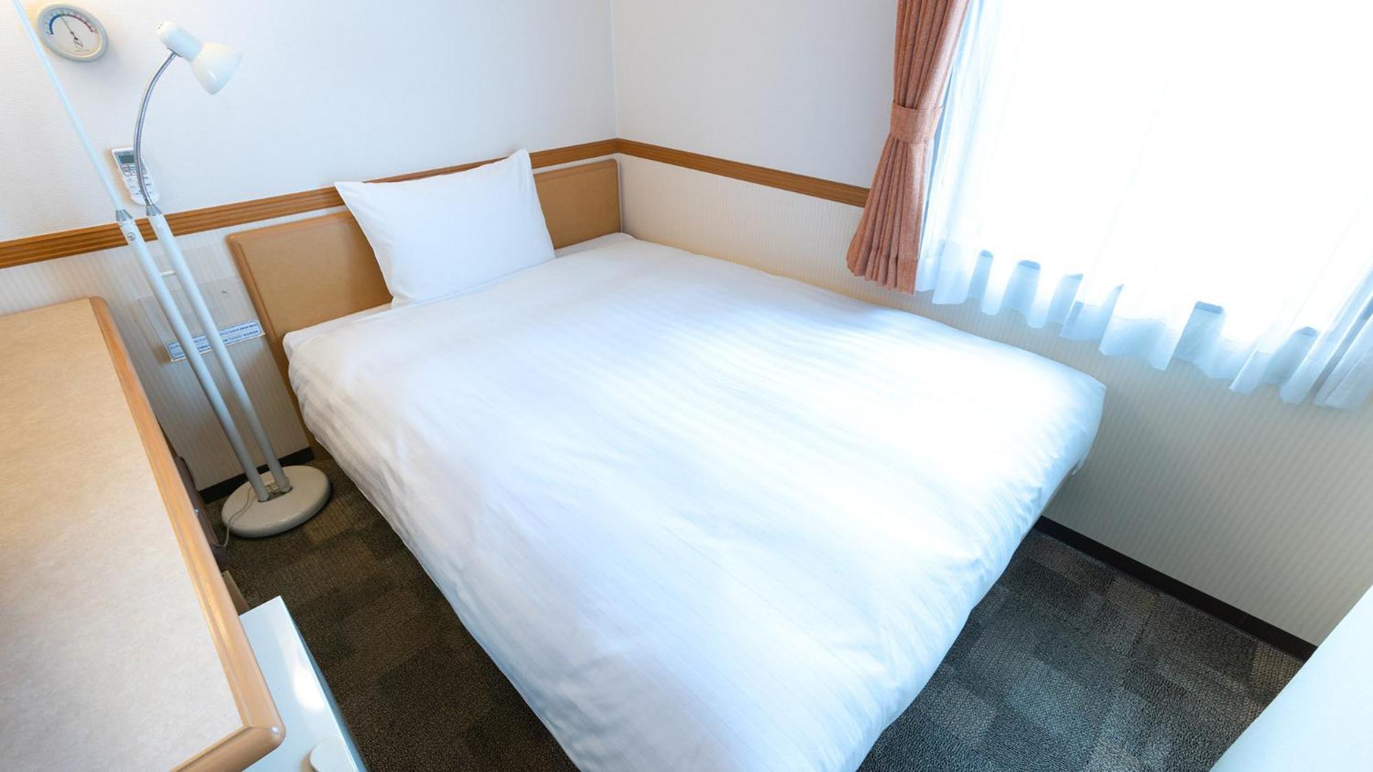 Toyoko Inn Shin-Yokohama Ekimae Shinkan Szoba fotó