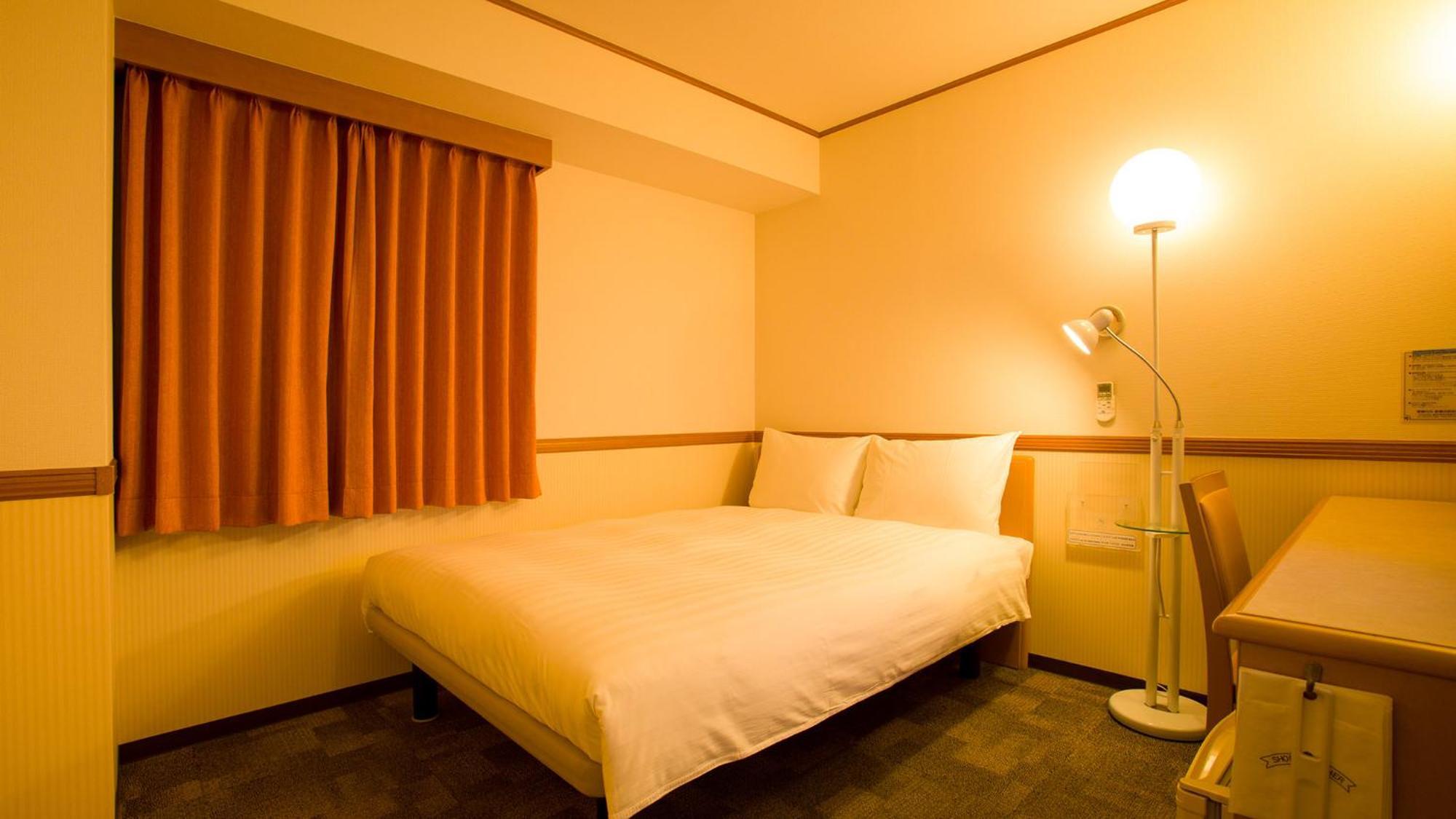 Toyoko Inn Shin-Yokohama Ekimae Shinkan Szoba fotó