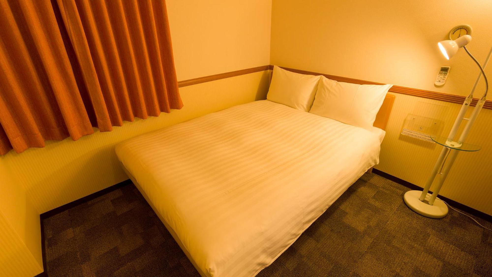 Toyoko Inn Shin-Yokohama Ekimae Shinkan Szoba fotó