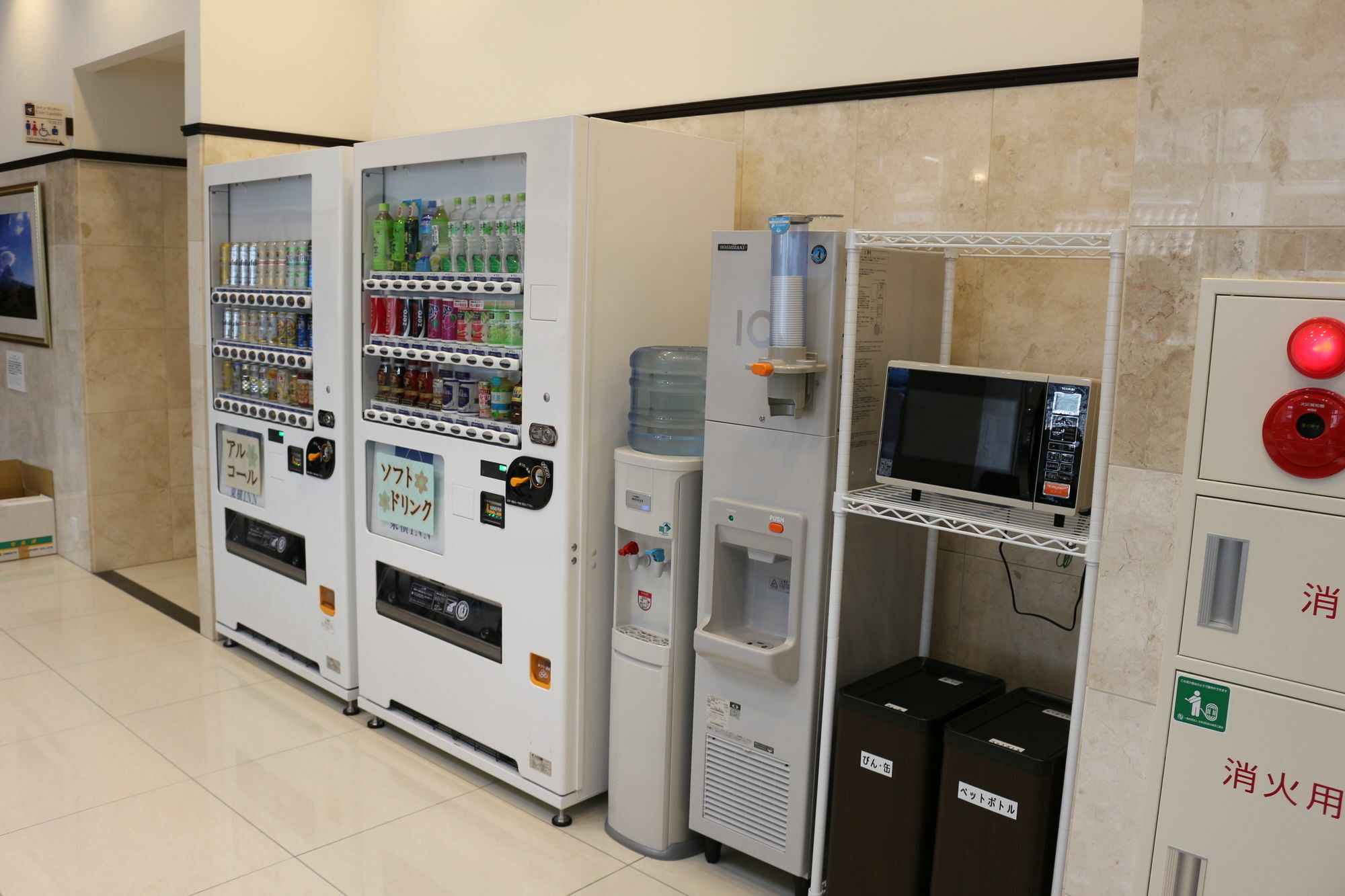 Toyoko Inn Shin-Yokohama Ekimae Shinkan Kültér fotó